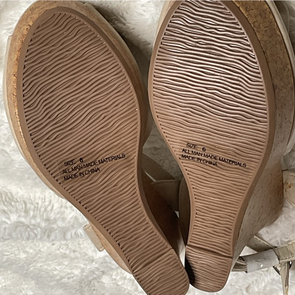 Qupid brand wedges - Picture 5 of 7